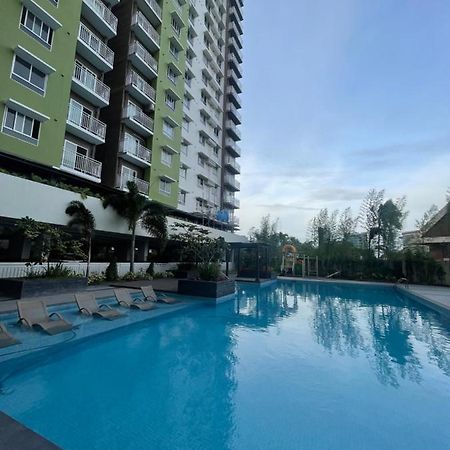 Mesatierra Garden Residences Davao Bagian luar foto