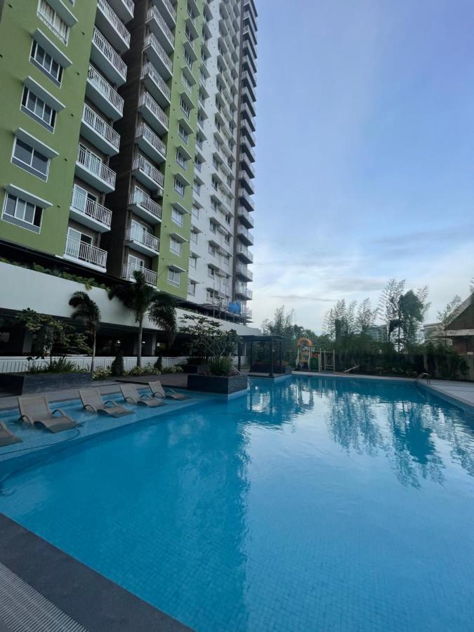 Mesatierra Garden Residences Davao Bagian luar foto